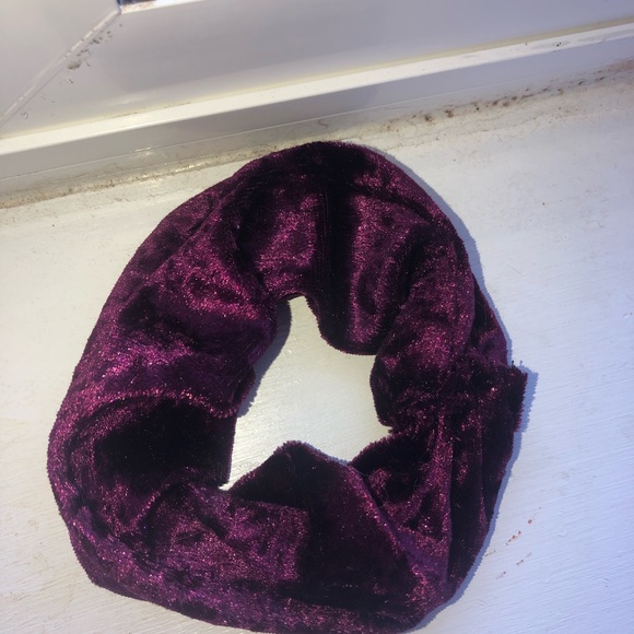 SCRUNCHIES!!! - Picture 2 of 8